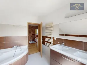 Prodej rodinného domu, Líbeznice, Školská, 186 m2