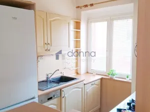 Pronájem bytu 2+kk, Praha, Ve struhách, 50 m2