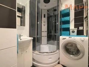 Prodej bytu 2+1, Kadaň, Chomutovská, 53 m2