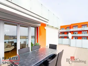 Pronájem bytu 3+kk, Praha - Řeporyje, Wiesenthalova, 76 m2