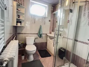 Prodej rodinného domu, Návsí, Jahodová, 240 m2