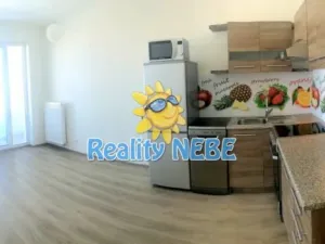 Pronájem bytu 1+kk, Praha - Vršovice, Novgorodská, 30 m2