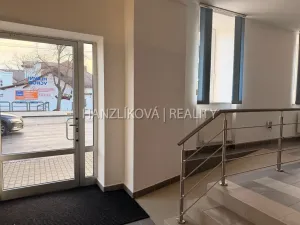 Pronájem kanceláře, České Budějovice - České Budějovice 2, Branišovská, 37 m2