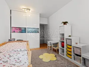 Prodej bytu 3+kk, Vestec, Ve Stromkách, 67 m2