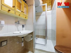 Prodej bytu 4+1, Karlovy Vary, Ondřejská, 79 m2