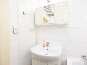 Pronájem bytu 1+kk, Praha - Strašnice, Černokostelecká, 32 m2