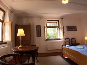 Prodej chalupy, Pecka, 300 m2