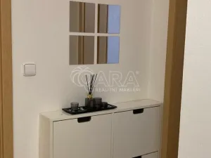 Pronájem bytu 2+kk, Praha, V dolině, 50 m2