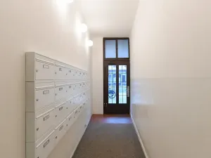 Pronájem bytu 3+1, Praha - Smíchov, Štefánikova, 120 m2