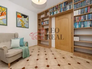 Prodej rodinného domu, Jesenice - Osnice, Hledíková, 164 m2