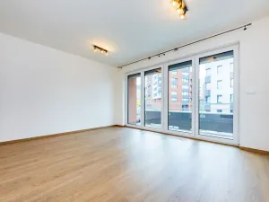 Pronájem bytu 1+kk, Praha - Záběhlice, Klapálkova, 31 m2