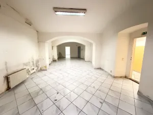 Pronájem obchodního prostoru, Praha - Nové Město, Na Zderaze, 300 m2