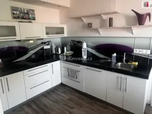 Pronájem bytu 2+1, Cheb, Vrchlického, 68 m2