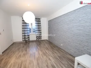 Pronájem bytu 2+1, Cheb, Vrchlického, 68 m2