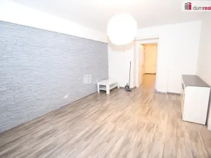 Pronájem bytu 2+1, Cheb, Vrchlického, 68 m2