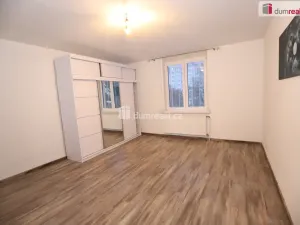 Pronájem bytu 2+1, Cheb, Vrchlického, 68 m2