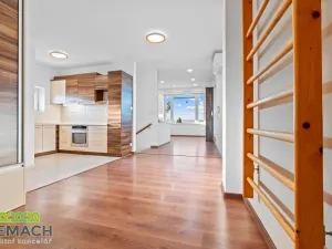 Pronájem bytu 2+kk, Uherské Hradiště, Nad Žlebem, 116 m2