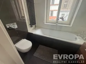 Pronájem bytu 2+kk, Praha - Vinohrady, U Zvonařky, 65 m2