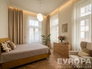 Pronájem bytu 2+kk, Praha - Vinohrady, U Zvonařky, 65 m2