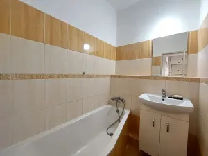 Pronájem bytu 2+1, Ostrava - Poruba, Čkalovova, 65 m2