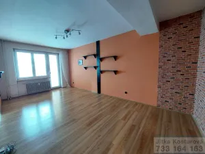 Prodej bytu 2+1, Krnov - Pod Cvilínem, SPC S, 55 m2