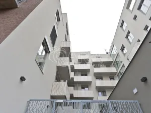 Pronájem bytu 2+kk, Praha - Žižkov, Hartigova, 39 m2
