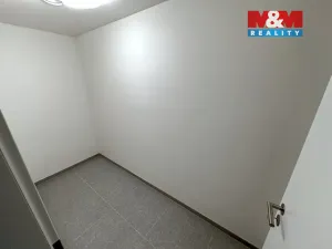 Pronájem bytu 2+kk, Praha - Modřany, Kolmanova, 57 m2