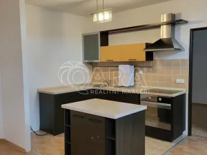 Pronájem bytu 2+kk, Milovice - Mladá, Kaštanová, 74 m2