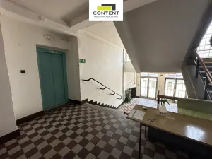 Pronájem výrobních prostor, Plzeň - Skvrňany, 1009 m2