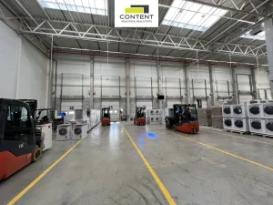 Pronájem skladu, Kozomín, 3800 m2