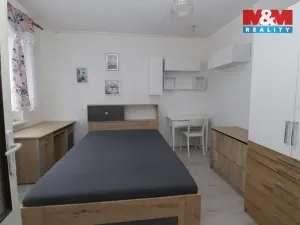 Prodej bytu 4+1, Hroznětín, Sídliště, 76 m2
