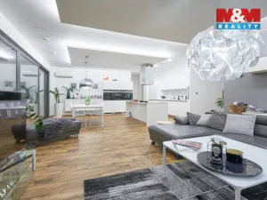 Prodej obchodního prostoru, Zlín, náměstí Míru, 5777 m2