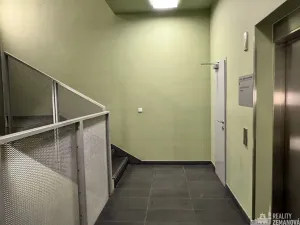 Pronájem kanceláře, Praha - Smíchov, Karla Engliše, 740 m2