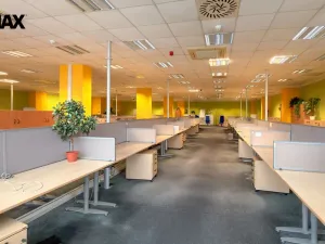 Pronájem kanceláře, Pardubice - Zelené Předměstí, Masarykovo náměstí, 416 m2