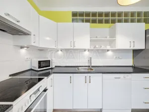 Prodej bytu 3+1, Olomouc - Slavonín, Jižní, 75 m2