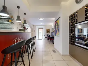 Prodej obchodního prostoru, Chrudim, Resselovo náměstí, 121 m2