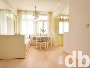 Prodej bytu 2+kk, Karlovy Vary, Vřídelní, 61 m2