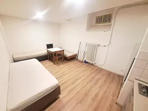 Pronájem bytu 1+kk, Praha - Radotín, Vrážská, 26 m2