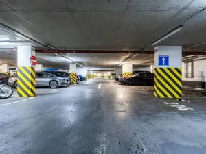 Prodej garáže, Praha - Vinohrady, U Zvonařky, 15 m2