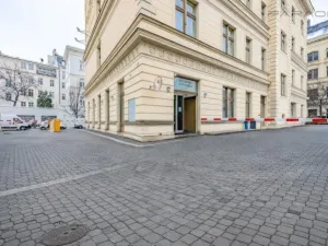 Prodej garáže, Praha - Vinohrady, U Zvonařky, 15 m2