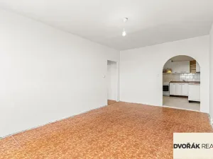 Prodej bytu 3+1, Praha - Petrovice, Rezlerova, 69 m2