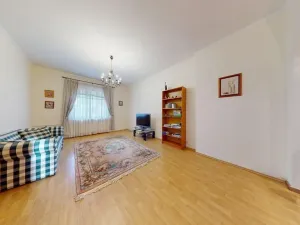 Prodej bytu 3+1, Karlovy Vary, Foersterova, 97 m2