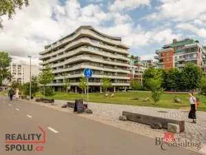 Pronájem bytu 3+kk, Praha - Karlín, Za Karlínským přístavem, 89 m2