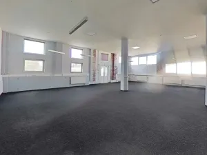 Pronájem obchodního prostoru, Jihlava, Dělnická, 200 m2