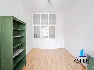 Pronájem bytu 2+1, Praha - Vinohrady, Belgická, 52 m2