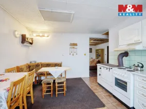 Prodej rodinného domu, Bezvěrov, 110 m2