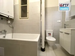 Pronájem bytu 1+kk, Plzeň, Sladkovského, 38 m2
