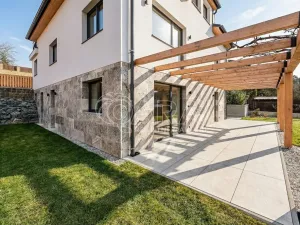 Prodej rodinného domu, Chocerady, 251 m2