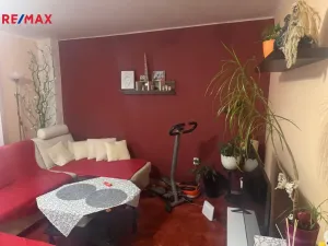 Prodej rodinného domu, Roštění, 450 m2