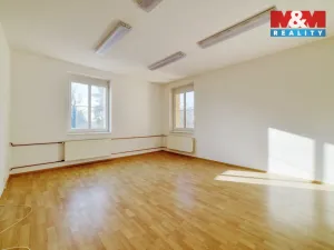 Prodej výrobních prostor, Mariánské Lázně - Úšovice, U Mlékárny, 1870 m2